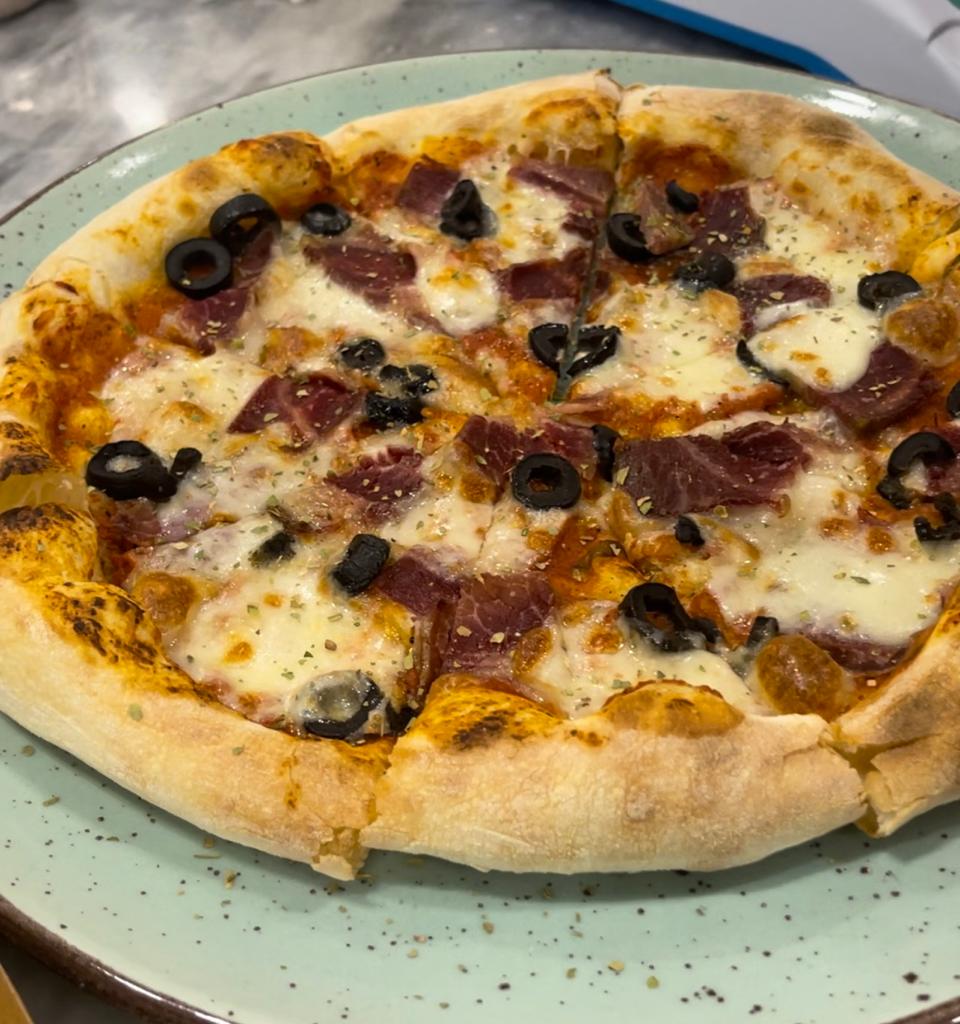 Beef pastrami pizza Xpress