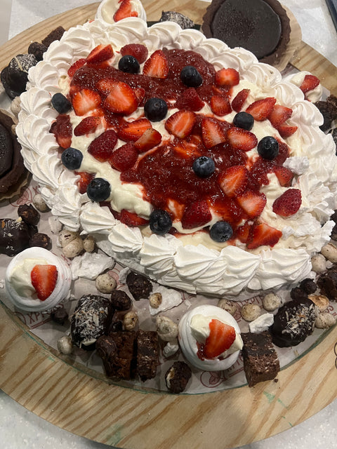 Pavlova Platter